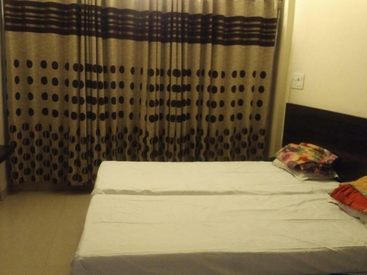 Hotel Rose Lodge Pune Eksteriør bilde