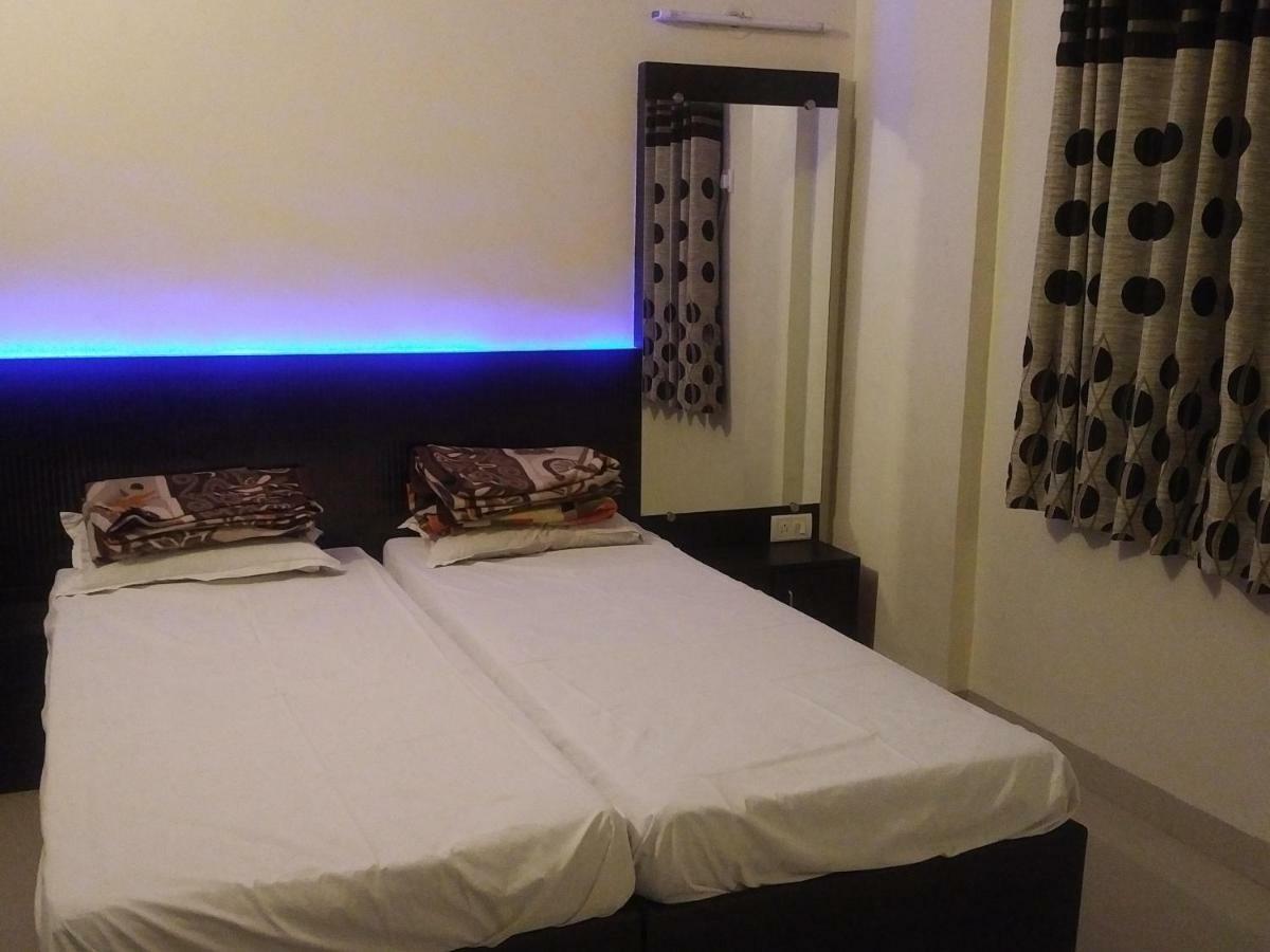 Hotel Rose Lodge Pune Eksteriør bilde