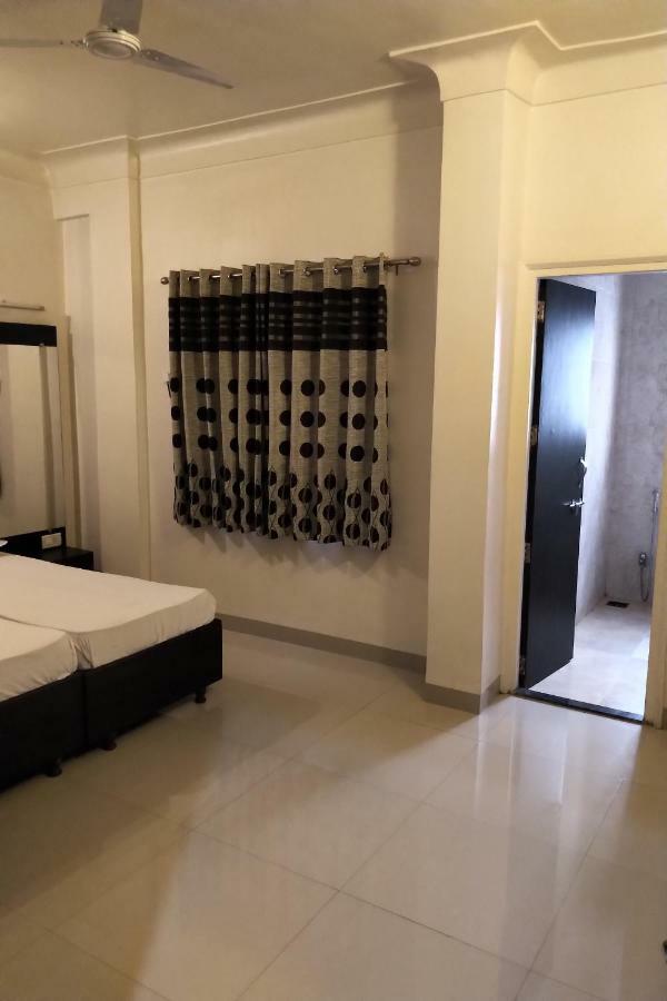 Hotel Rose Lodge Pune Eksteriør bilde