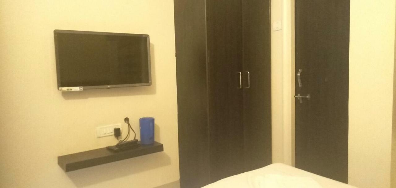 Hotel Rose Lodge Pune Eksteriør bilde